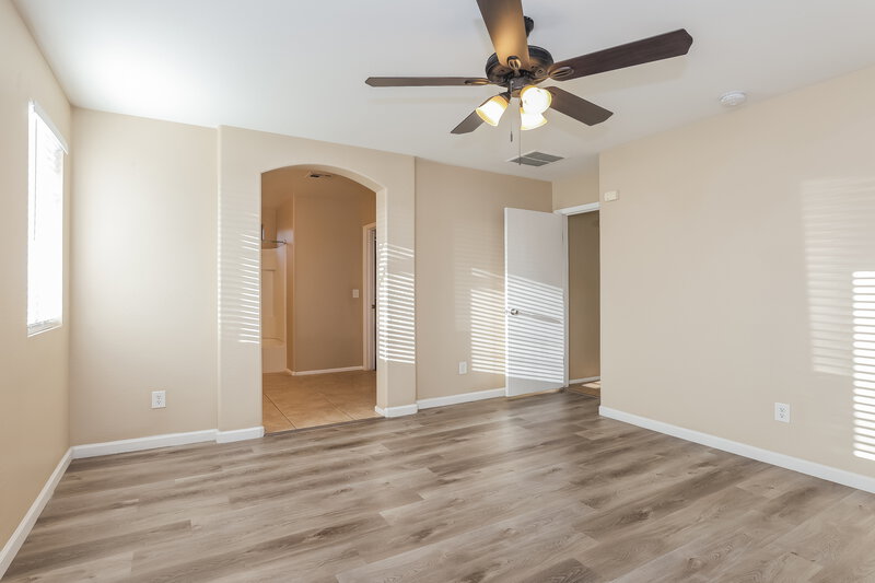 1,930/Mo, 4621 W Carson Rd Laveen, AZ 85339 Main Bedroom View 2