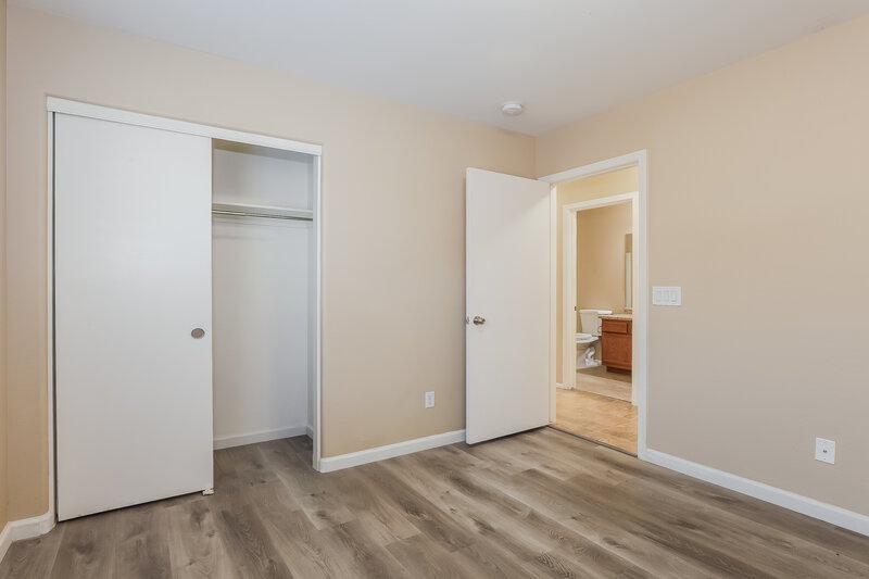 1,930/Mo, 4621 W Carson Rd Laveen, AZ 85339 Bedroom View