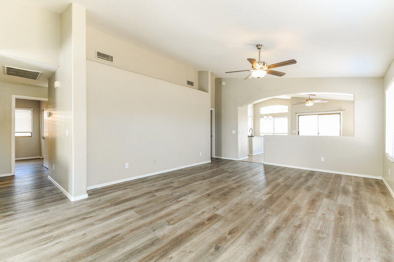 2,495/Mo, 8930 E Fountain St Mesa, AZ 85207 Living Room View