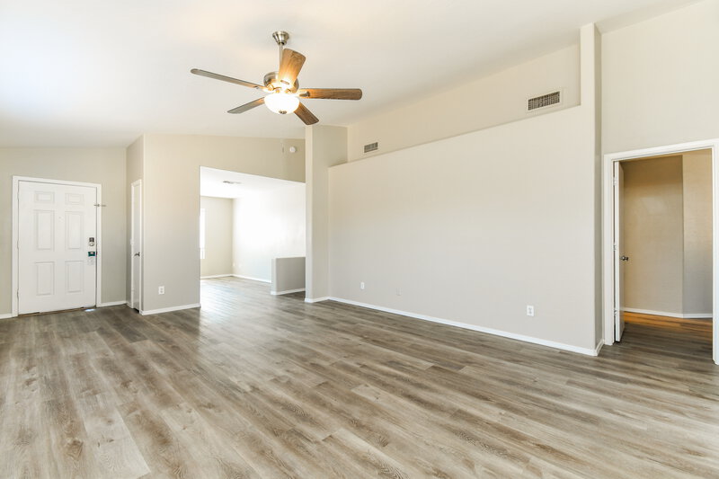 2,495/Mo, 8930 E Fountain St Mesa, AZ 85207 Living Room View 2