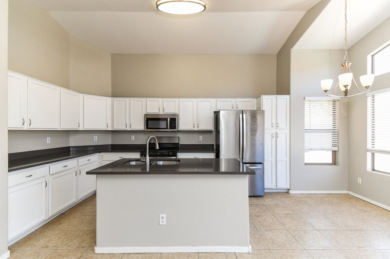 2,495/Mo, 8930 E Fountain St Mesa, AZ 85207 Kitchen View