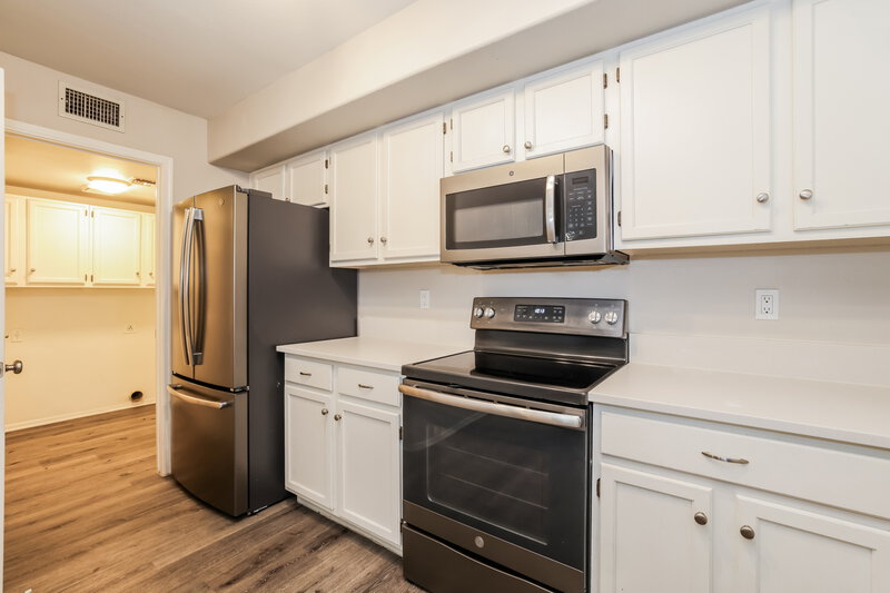 2,270/Mo, 425 S Sunrise Dr Gilbert, AZ 85233 Kitchen View