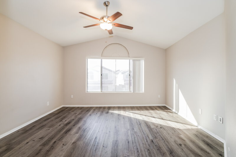 2,270/Mo, 425 S Sunrise Dr Gilbert, AZ 85233 Main Bedroom View