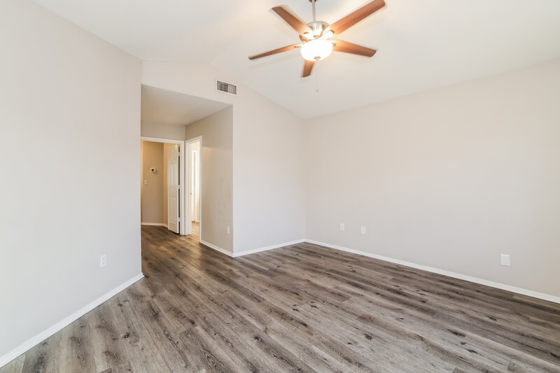 2,270/Mo, 425 S Sunrise Dr Gilbert, AZ 85233 Main Bedroom View 2