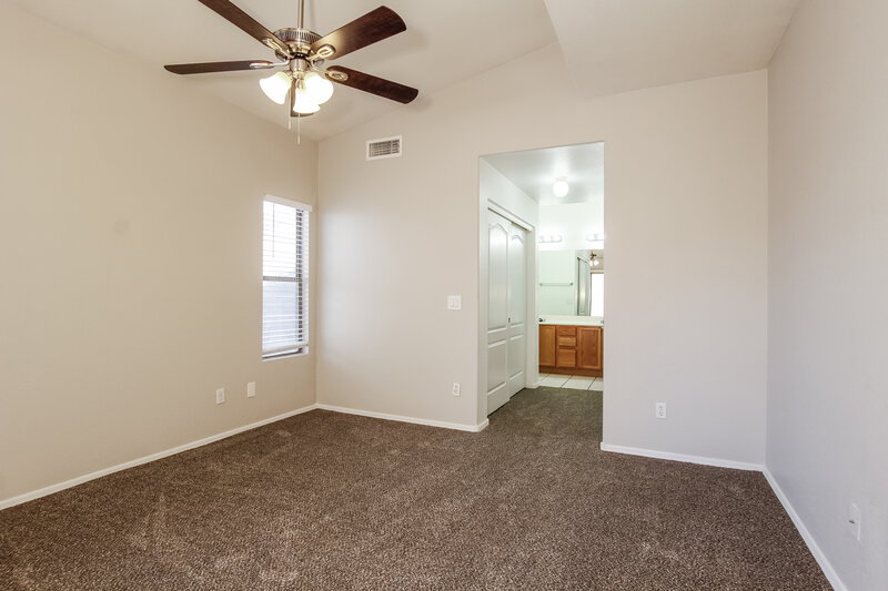 2,320/Mo, 1110 N Steele Mesa, AZ 85207 Main Bedroom View