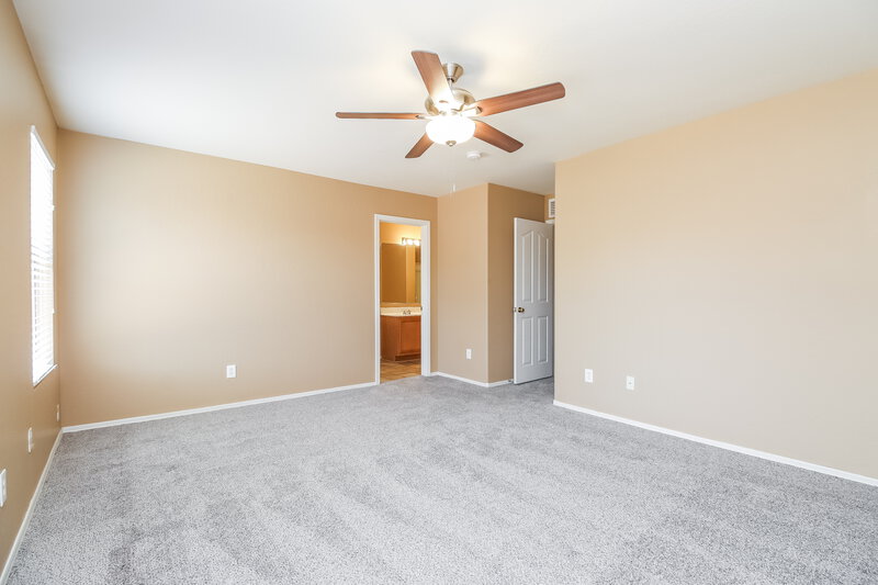 2,080/Mo, 2601 W Spencer Run Phoenix, AZ 85041 Main Bedroom View