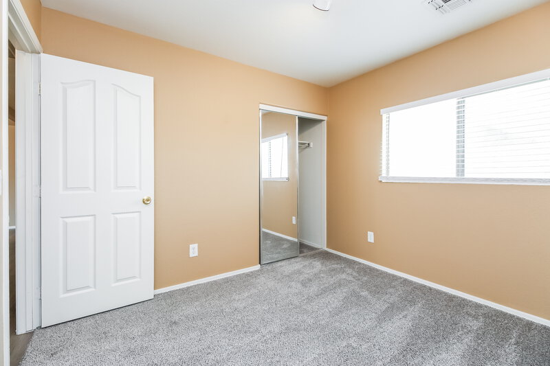 2,080/Mo, 2601 W Spencer Run Phoenix, AZ 85041 Bedroom View