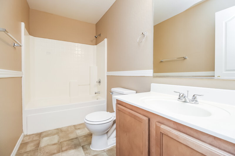 2,080/Mo, 2601 W Spencer Run Phoenix, AZ 85041 Bathroom View