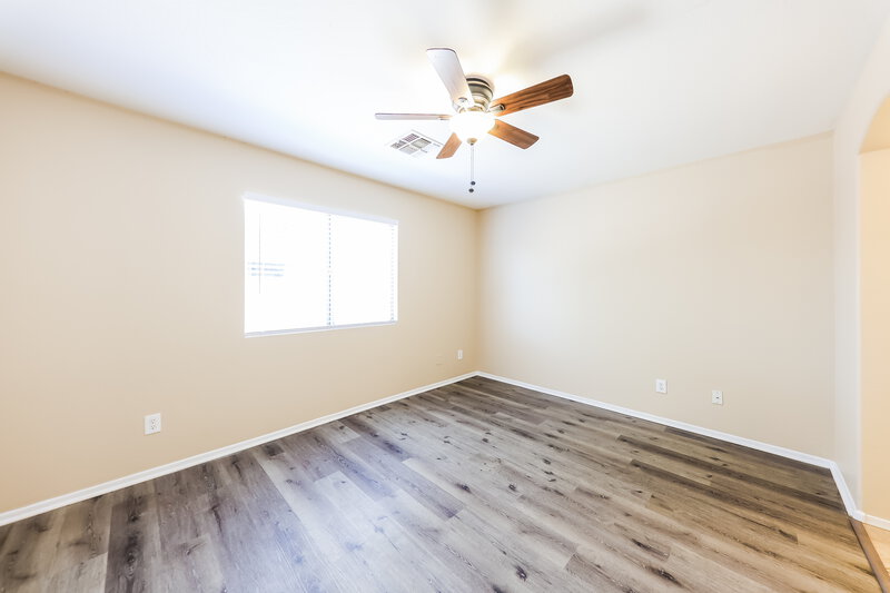 1,695/Mo, 10653 W Poinsettia Dr Avondale, AZ 85392 Main Bedroom View
