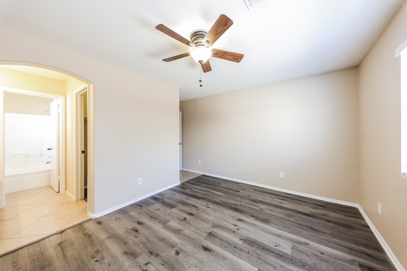 1,695/Mo, 10653 W Poinsettia Dr Avondale, AZ 85392 Main Bedroom View 2