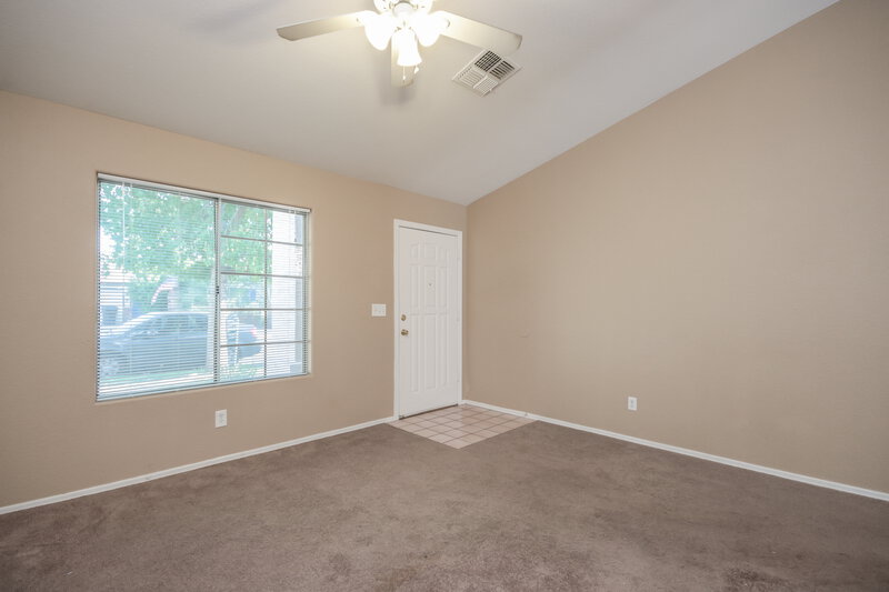 2,005/Mo, 6335 E Brown Rd Unit 1100 Mesa, AZ 85205 Living Area View