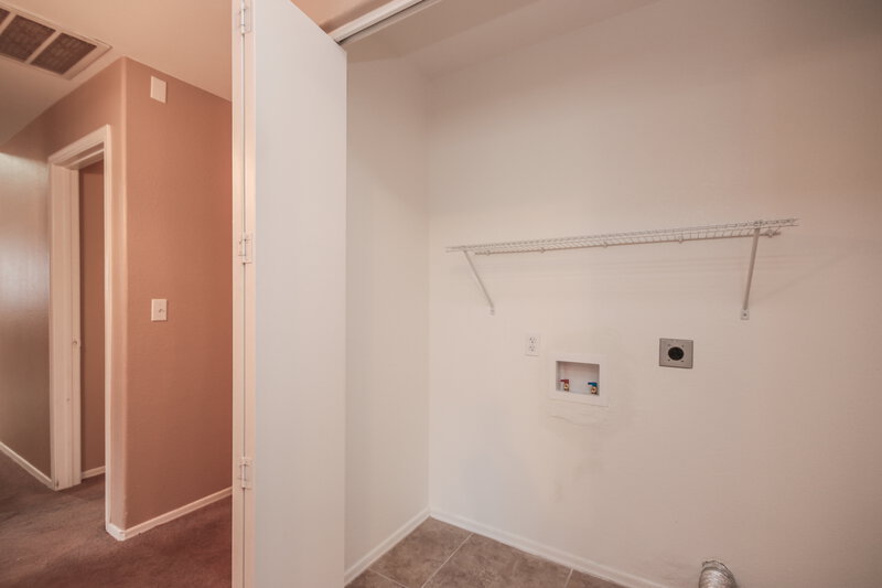 2,005/Mo, 6335 E Brown Rd Unit 1100 Mesa, AZ 85205 Laundry Room View