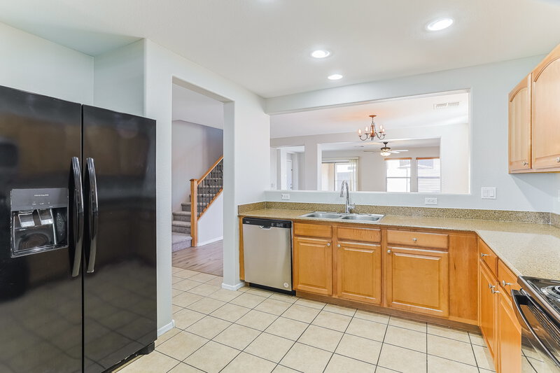 2,285/Mo, 21132 E Tierra Grande Dr Queen Creek, AZ 85142 Kitchen View