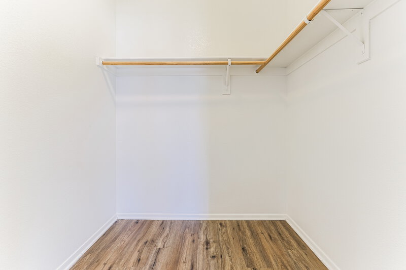 2,285/Mo, 21132 E Tierra Grande Dr Queen Creek, AZ 85142 Walk In Closet View