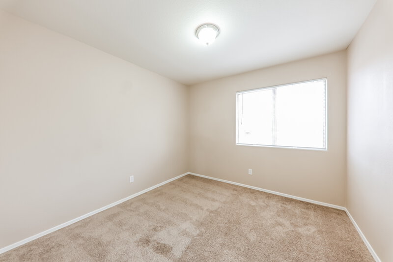 2,240/Mo, 1226 E Helena Dr Phoenix, AZ 85022 Bedroom View 2