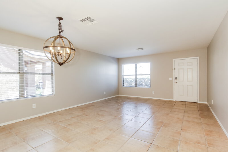 2,060/Mo, 11549 W Columbine Dr El Mirage, AZ 85335 Dining Room View