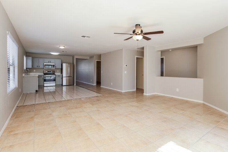 2,060/Mo, 11549 W Columbine Dr El Mirage, AZ 85335 Family Room View 2