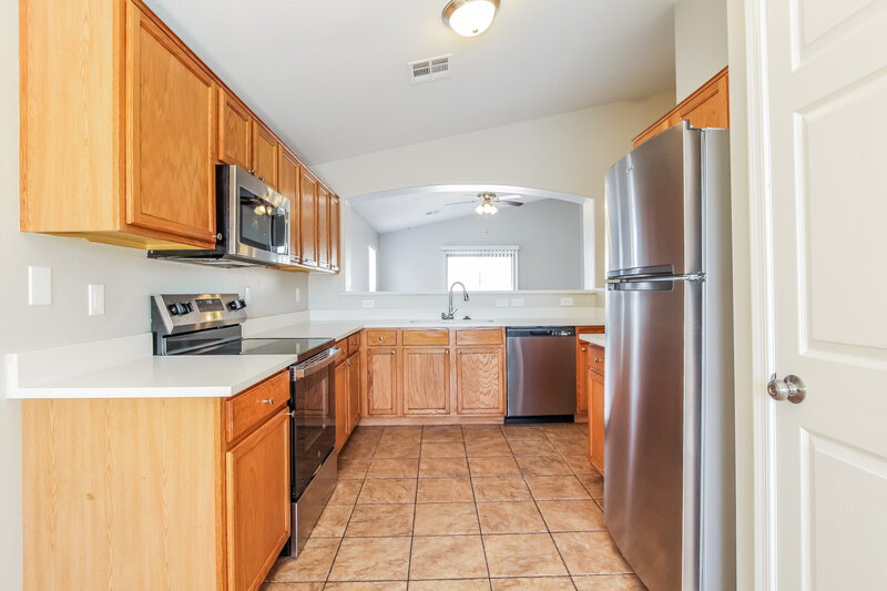 1,990/Mo, 1840 S 106th Ln Tolleson, AZ 85353 Kitchen View