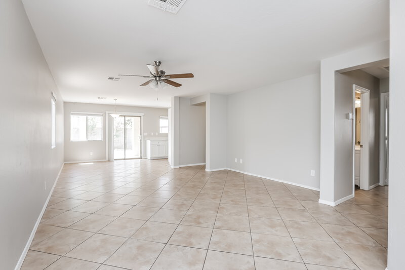 1,970/Mo, 2224 S 83rd Ln Tolleson, AZ 85353 Living Room View