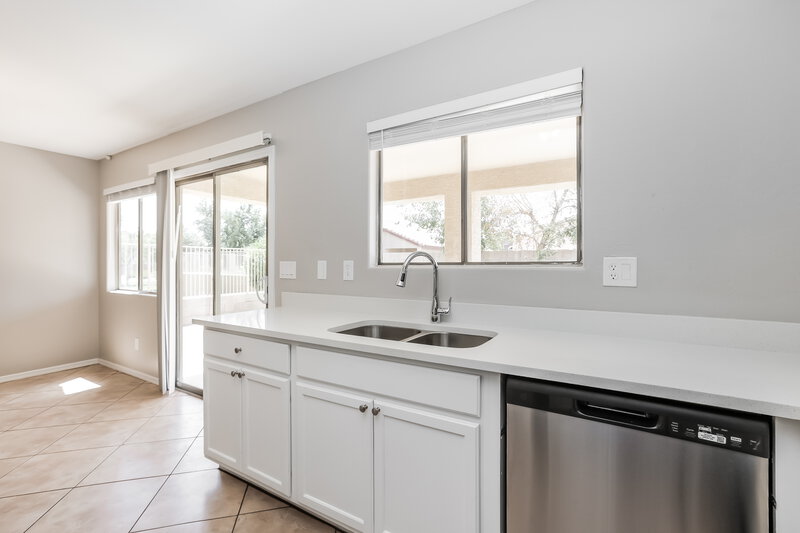 1,970/Mo, 2224 S 83rd Ln Tolleson, AZ 85353 Kitchen View 2