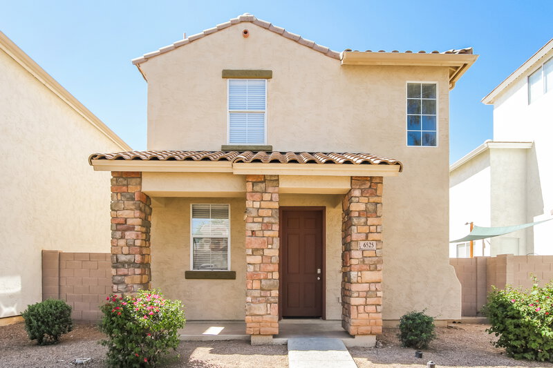 2,015/Mo, 6525 W Monroe St Phoenix, AZ 85043 External View