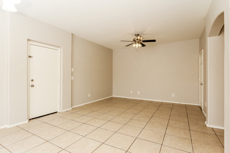 2,015/Mo, 6525 W Monroe St Phoenix, AZ 85043 Misc View