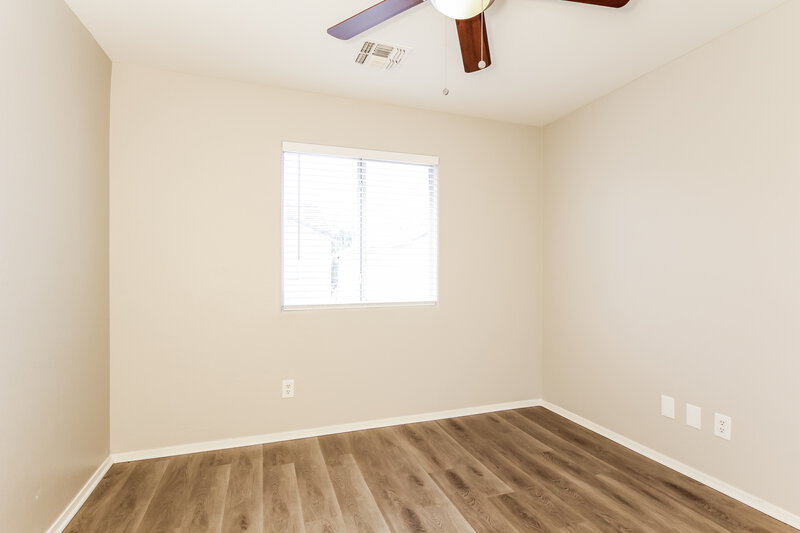 2,015/Mo, 6525 W Monroe St Phoenix, AZ 85043 Misc View 9