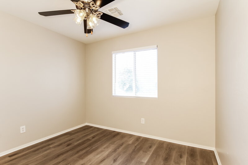 2,015/Mo, 6525 W Monroe St Phoenix, AZ 85043 Misc View 11