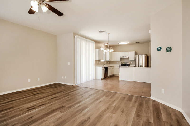 1,890/Mo, 6609 W Monroe St Phoenix, AZ 85043 Misc View 4