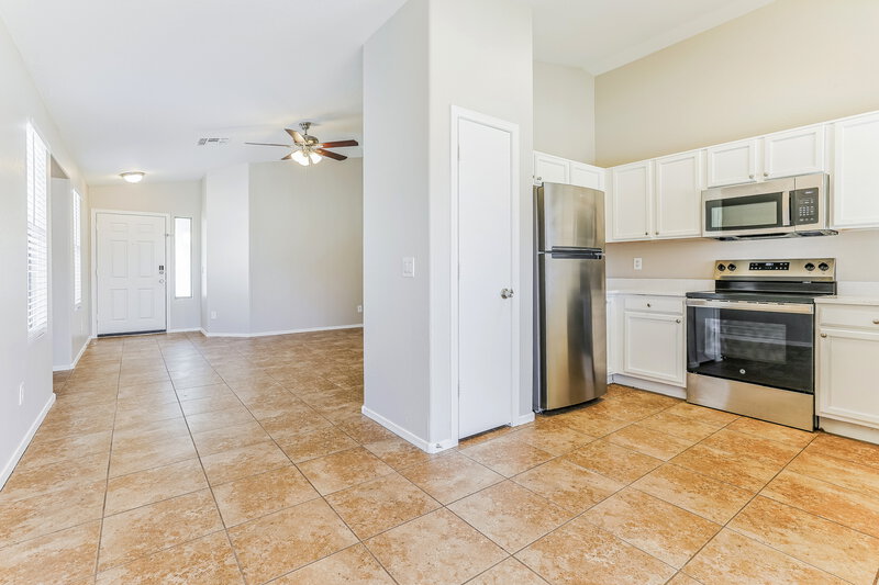 1,785/Mo, 6609 W Nez Perce St Phoenix, AZ 85043 Dining Room View 2
