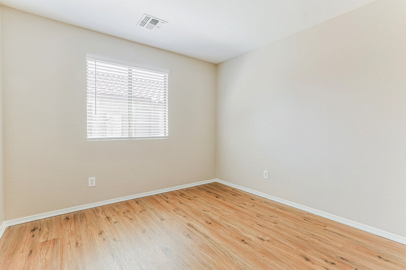 1,785/Mo, 6609 W Nez Perce St Phoenix, AZ 85043 Bedroom View 2