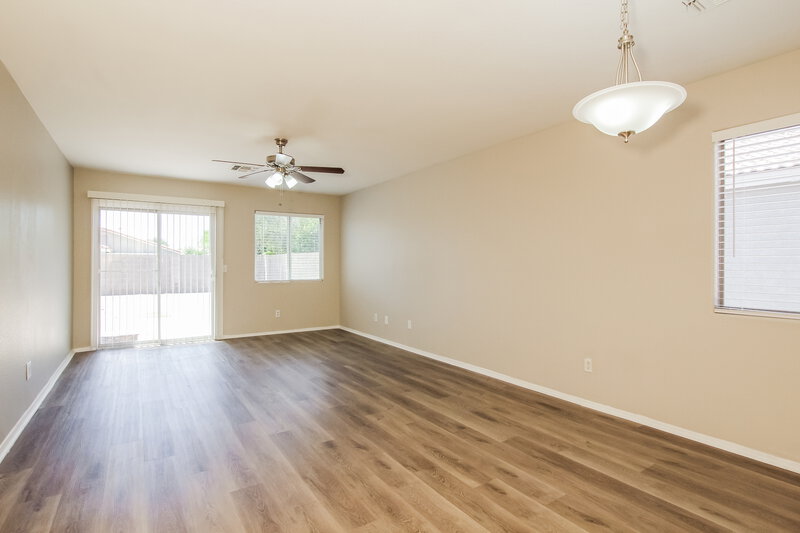 1,935/Mo, 6621 W Pioneer St Phoenix, AZ 85043 Misc View