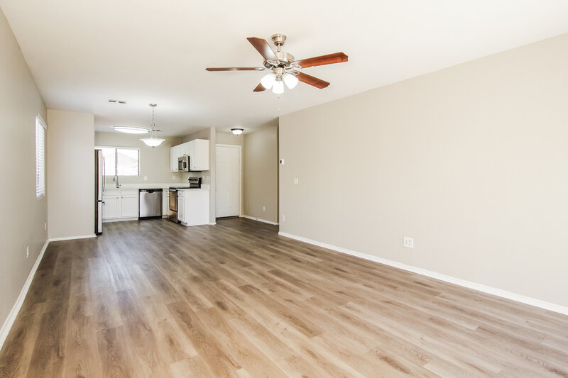 1,935/Mo, 6621 W Pioneer St Phoenix, AZ 85043 Misc View 2