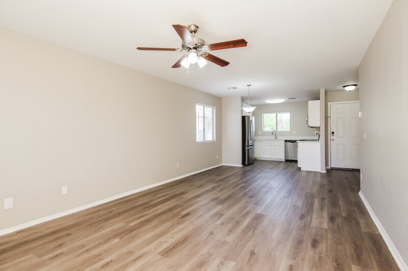 1,935/Mo, 6621 W Pioneer St Phoenix, AZ 85043 Misc View 3