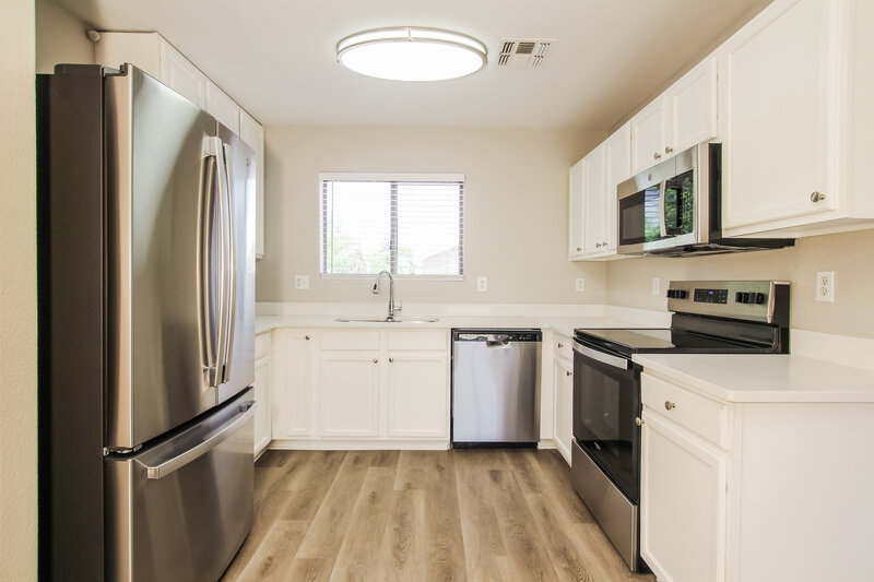 1,935/Mo, 6621 W Pioneer St Phoenix, AZ 85043 Misc View 5