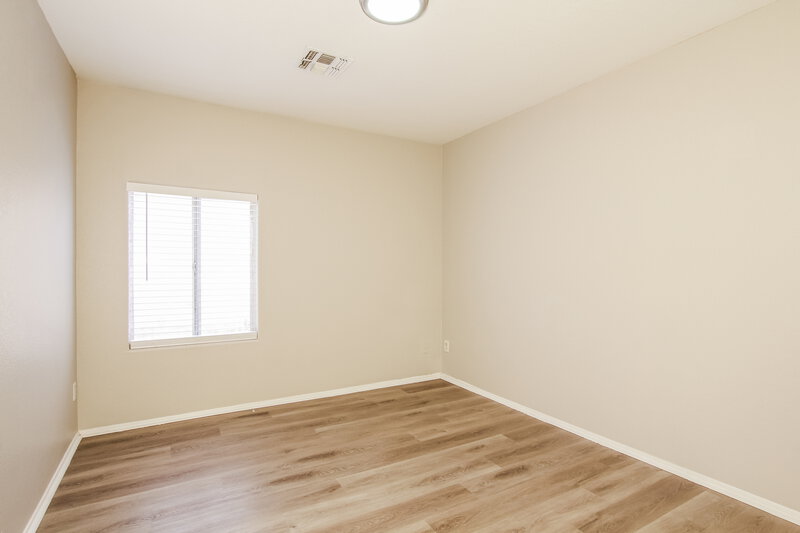 1,935/Mo, 6621 W Pioneer St Phoenix, AZ 85043 Misc View 10
