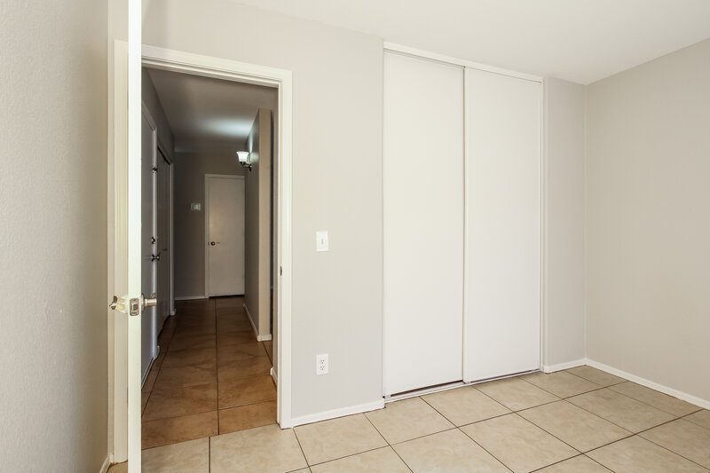 1,770/Mo, 7120 W Whyman Ave Phoenix, AZ 85043 Bedroom View 2