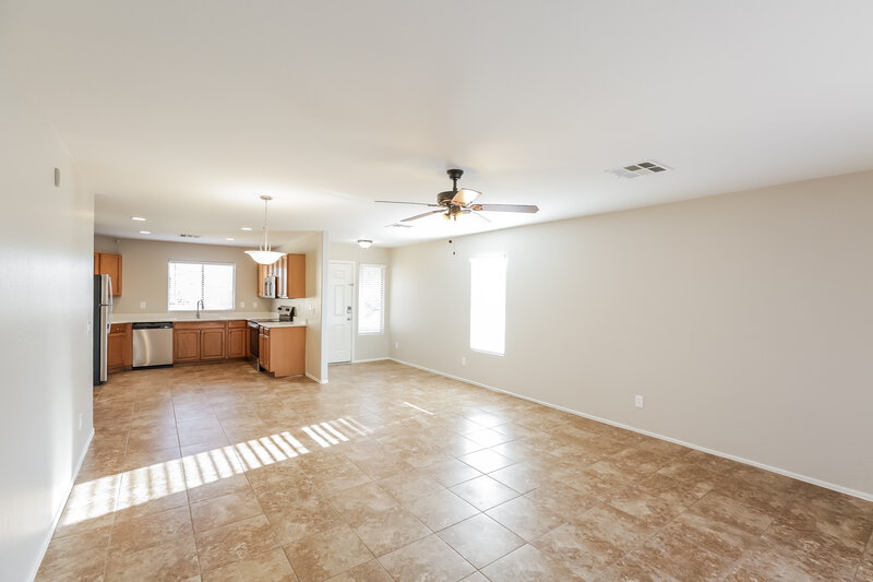 2,015/Mo, 7903 W Pomo St Phoenix, AZ 85043 Living Room View