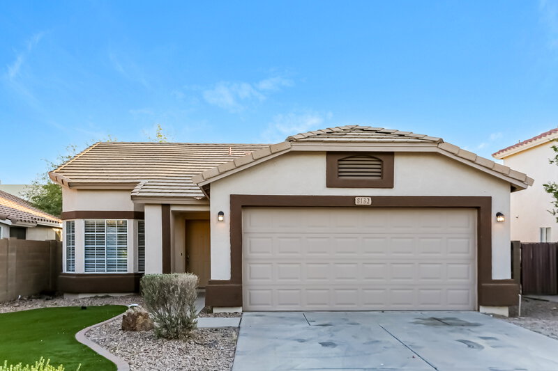 1,955/Mo, 8132 W Papago St Phoenix, AZ 85043 External View