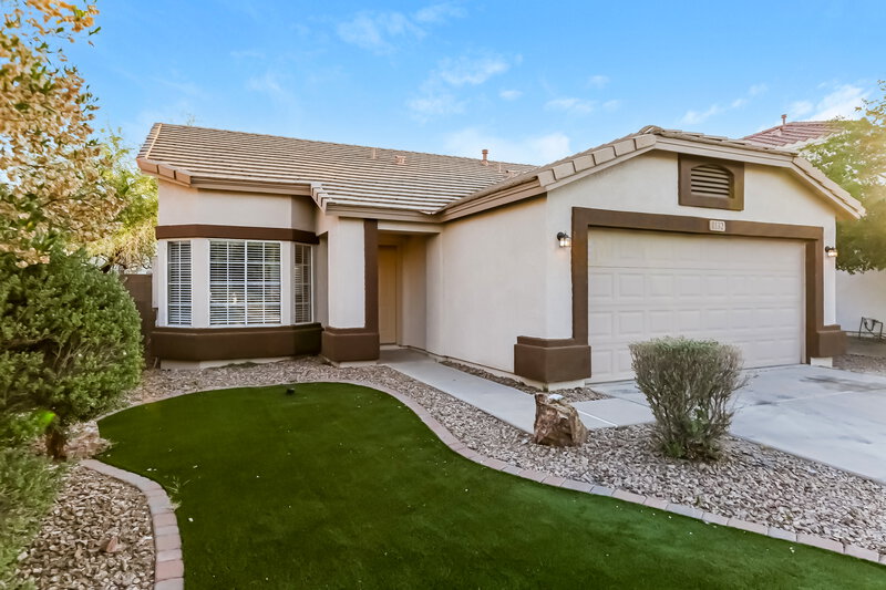 1,955/Mo, 8132 W Papago St Phoenix, AZ 85043 Front View