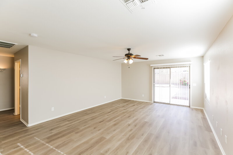 1,855/Mo, 8156 W Hammond Ln Phoenix, AZ 85043 Living Room View 2