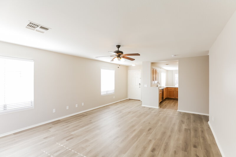 1,855/Mo, 8156 W Hammond Ln Phoenix, AZ 85043 Living Room View 3