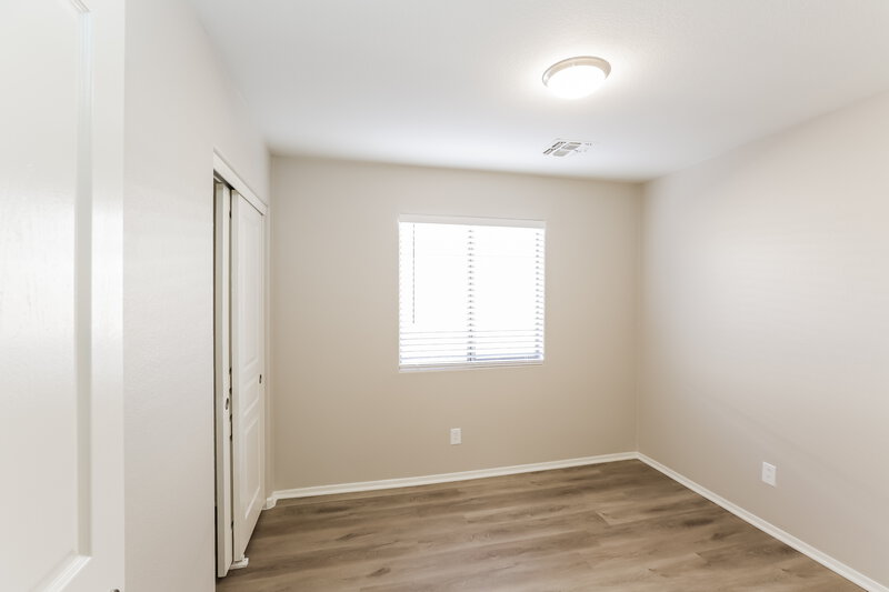 1,855/Mo, 8156 W Hammond Ln Phoenix, AZ 85043 Bedroom View 2