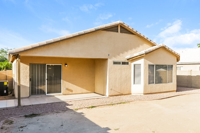 1,855/Mo, 8156 W Hammond Ln Phoenix, AZ 85043 Rear View