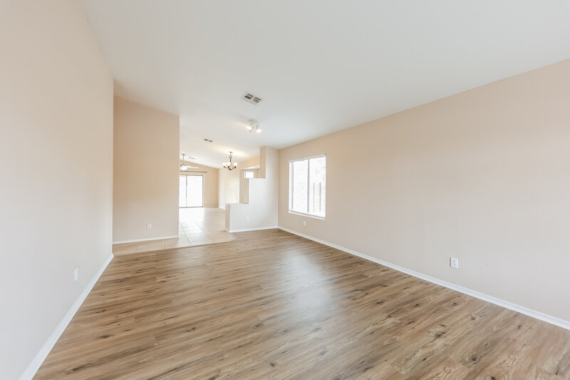 1,900/Mo, 14067 W Two Guns Trl Surprise, AZ 85374 Living Room View