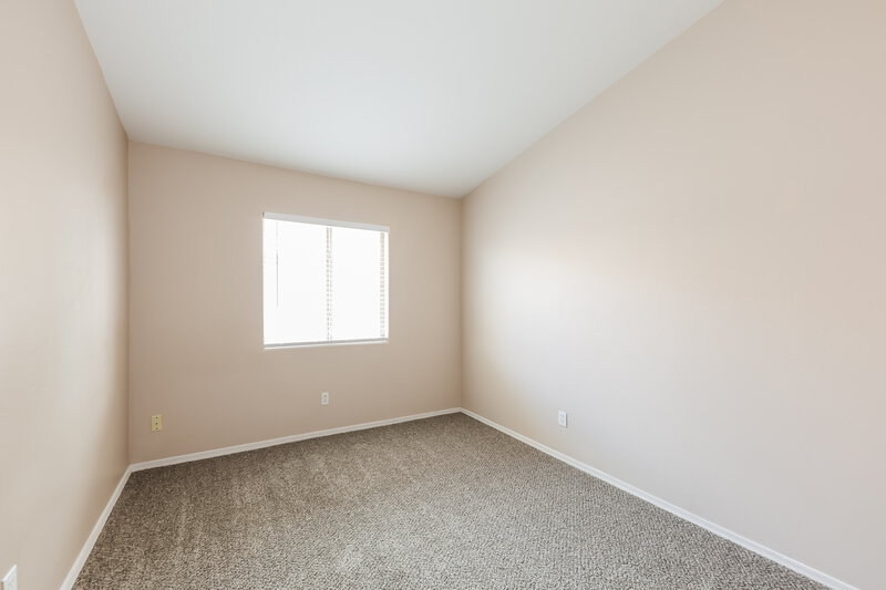 1,900/Mo, 14067 W Two Guns Trl Surprise, AZ 85374 Bedroom View