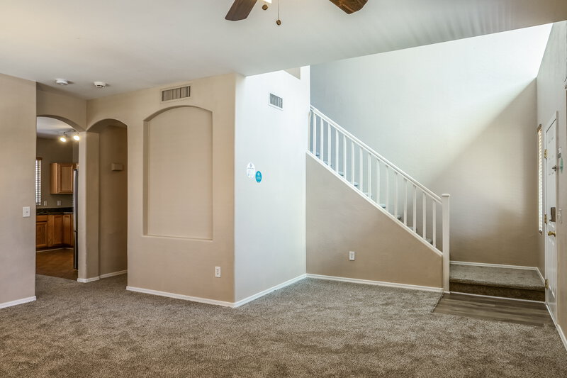 2,500/Mo, 3001 W Ferruccio Pl Phoenix, AZ 85086 Living Room View 2