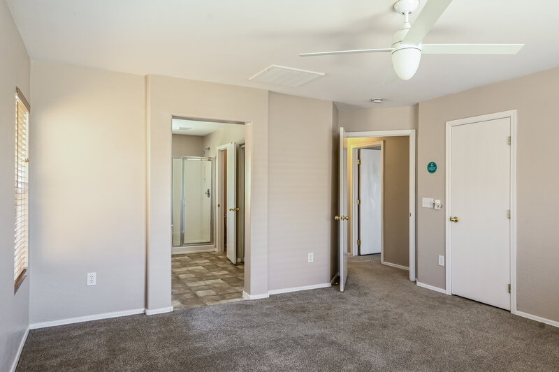 2,500/Mo, 3001 W Ferruccio Pl Phoenix, AZ 85086 Main Bedroom View