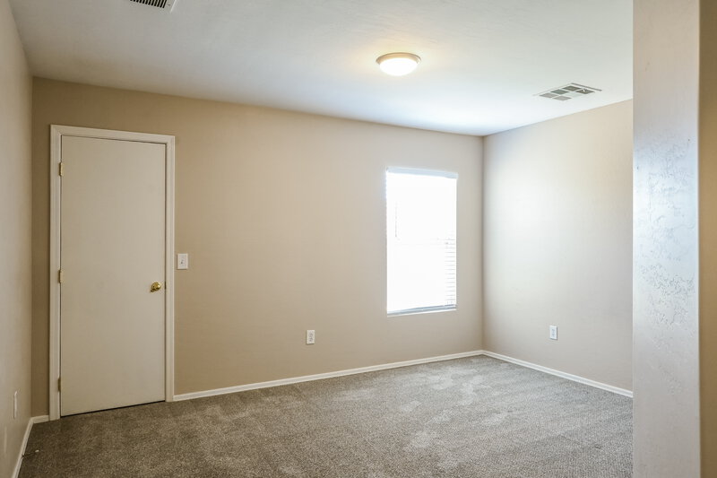 2,500/Mo, 3001 W Ferruccio Pl Phoenix, AZ 85086 Bedroom View 2