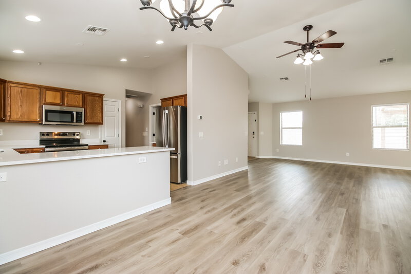 1,865/Mo, 43398 W Arizona Ave Maricopa, AZ 85138 Dining Room View 2